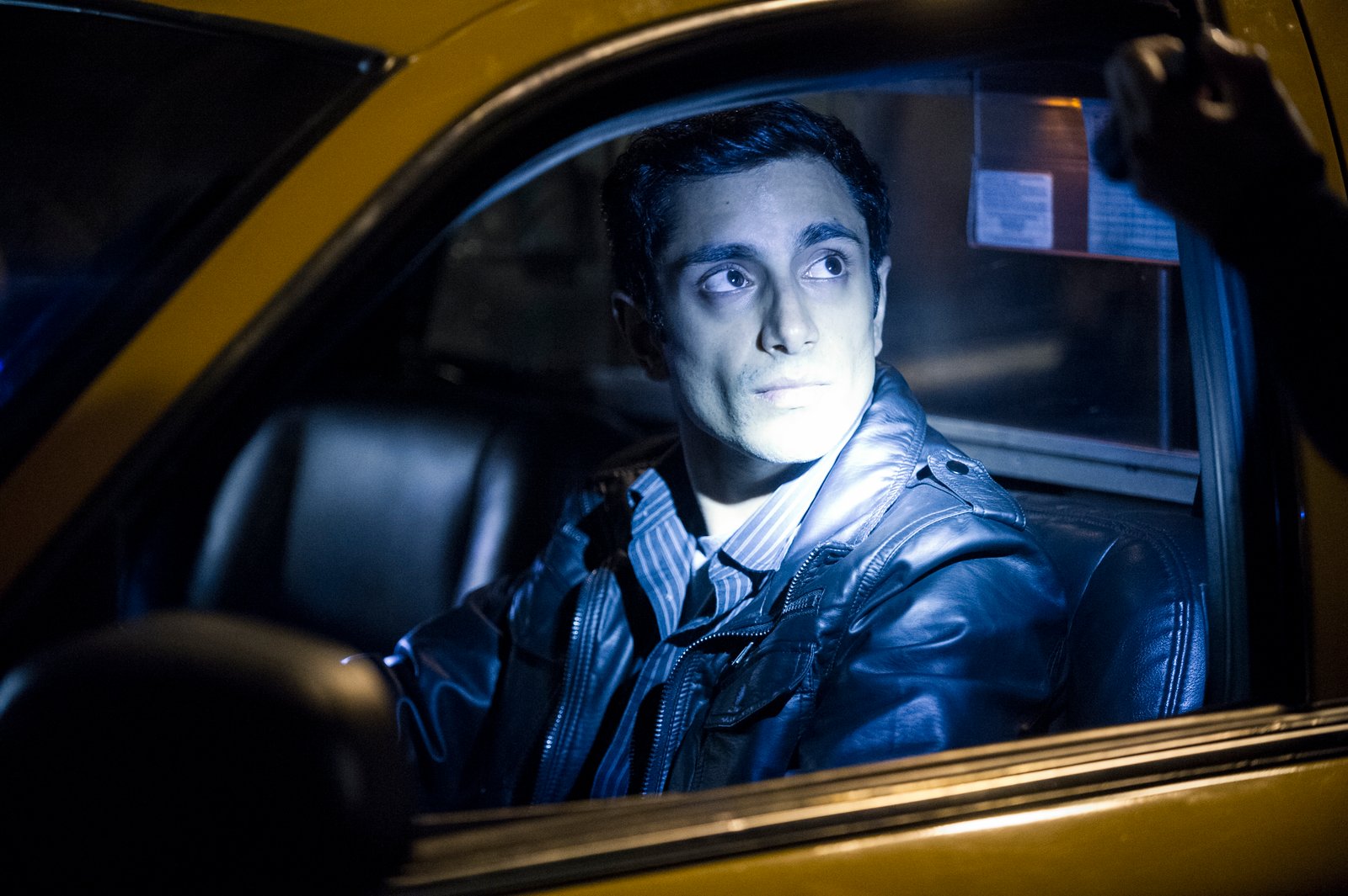 Naz en el auto de su padre